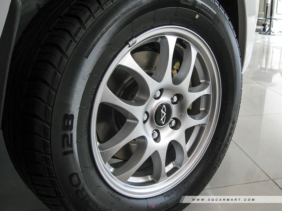 https://i.i-sgcm.com/new_cars/cars/10389/10389_g5