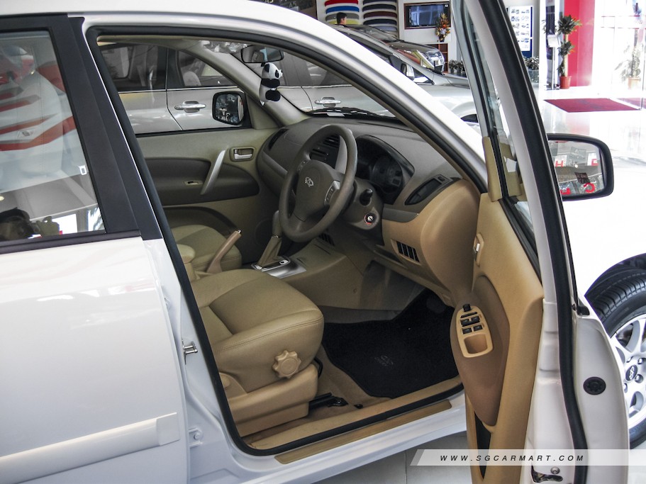 https://i.i-sgcm.com/new_cars/cars/10389/10389_g6