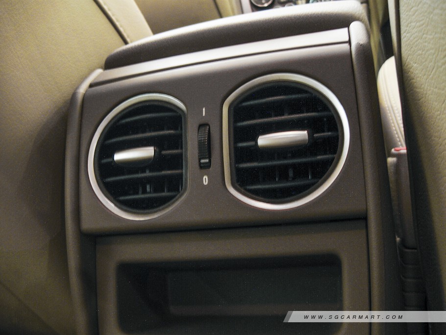 https://i.i-sgcm.com/new_cars/cars/10395/10395_g19