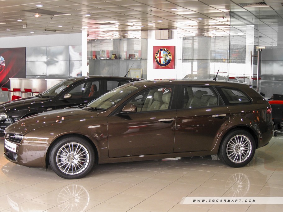 https://i.i-sgcm.com/new_cars/cars/10395/10395_g3