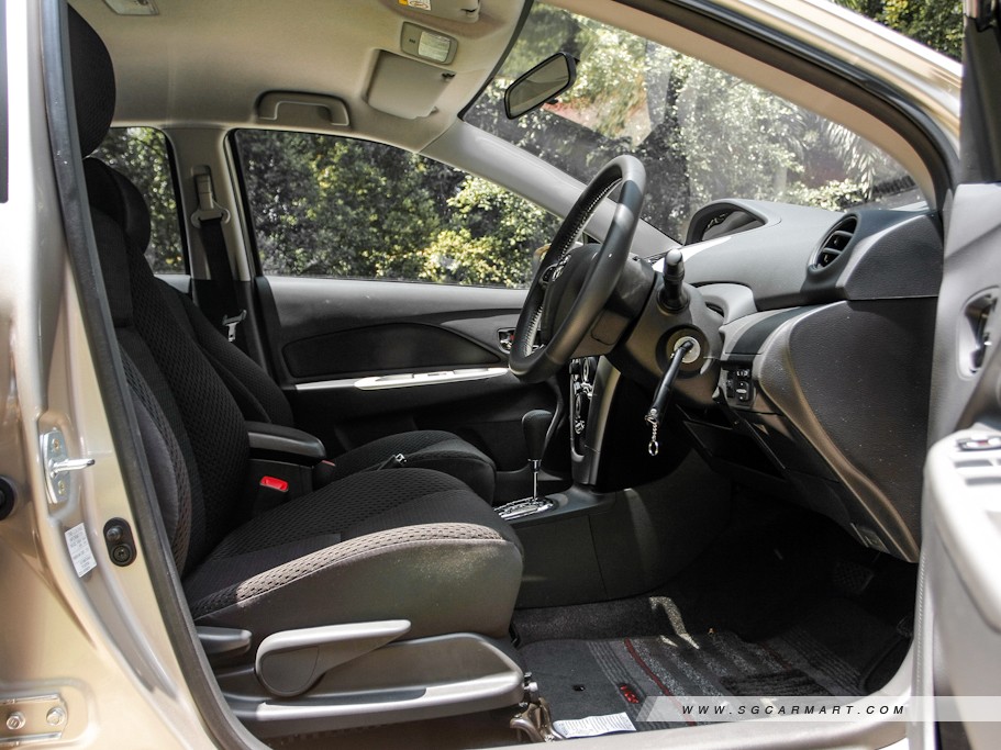 https://i.i-sgcm.com/new_cars/cars/10397/10397_g33