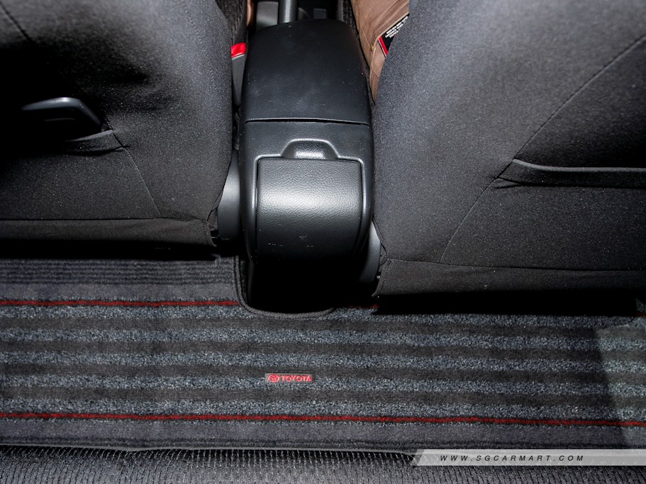 https://i.i-sgcm.com/new_cars/cars/10397/10397_g43