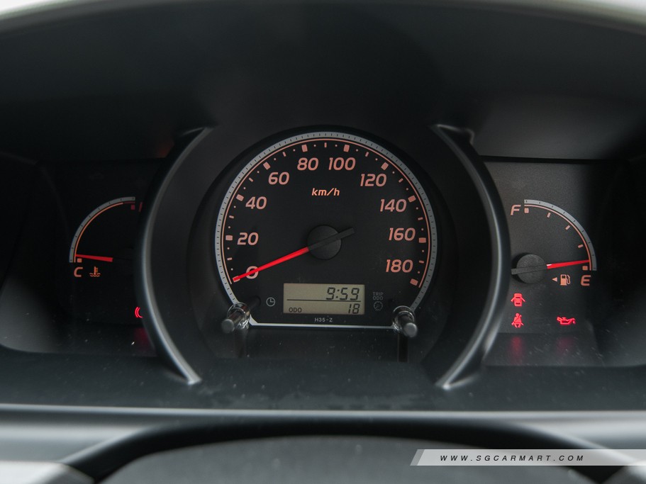 https://i.i-sgcm.com/new_cars/cars/10437/10437_g17