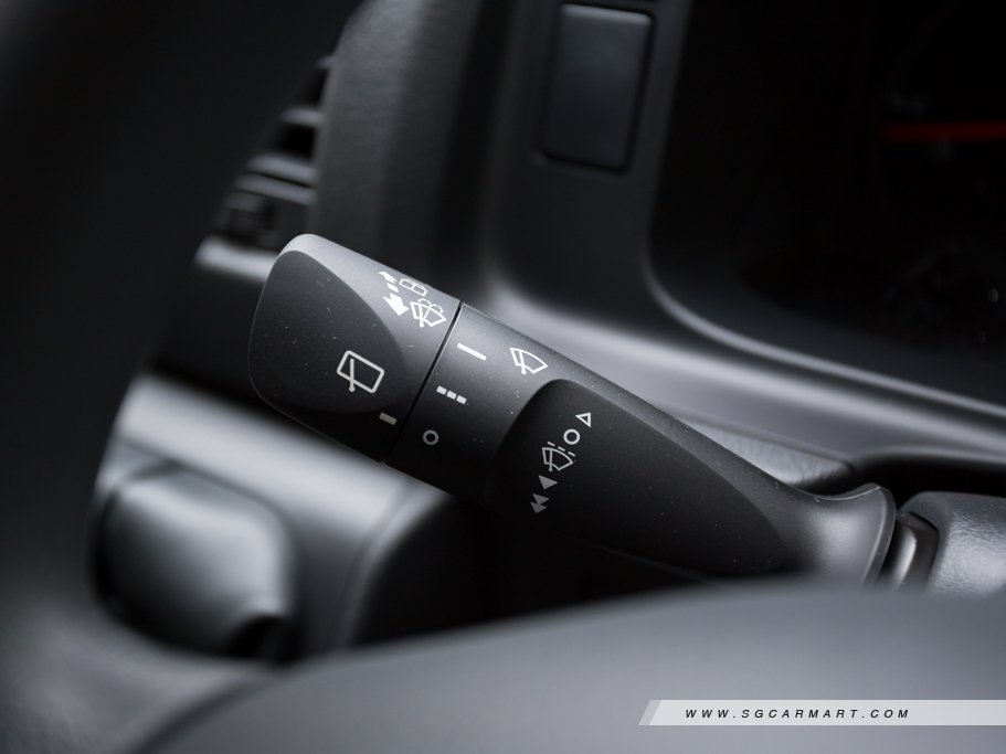 https://i.i-sgcm.com/new_cars/cars/10437/10437_g37