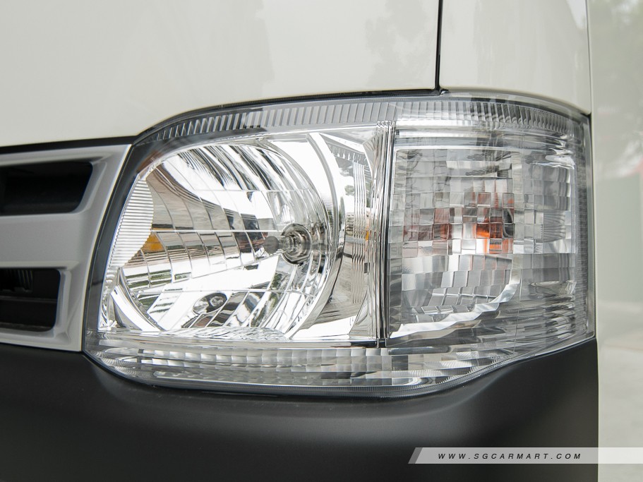https://i.i-sgcm.com/new_cars/cars/10437/10437_g5