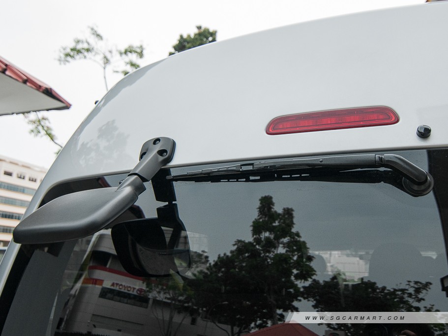 https://i.i-sgcm.com/new_cars/cars/10438/10438_g19