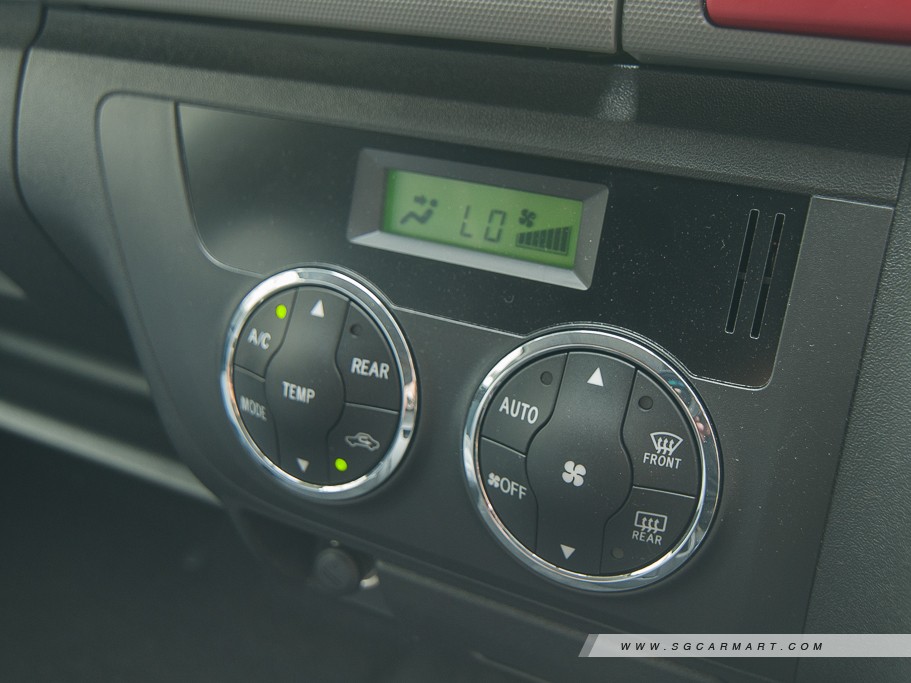 https://i.i-sgcm.com/new_cars/cars/10438/10438_g29