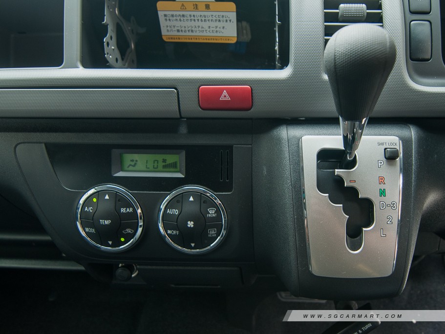 https://i.i-sgcm.com/new_cars/cars/10438/10438_g30
