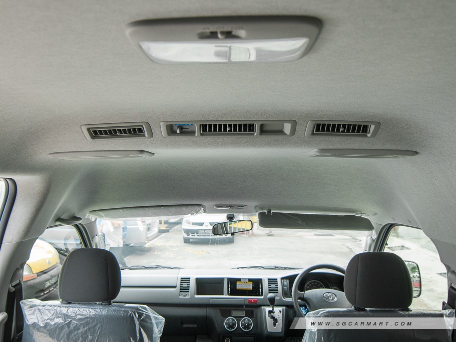 https://i.i-sgcm.com/new_cars/cars/10438/10438_g39