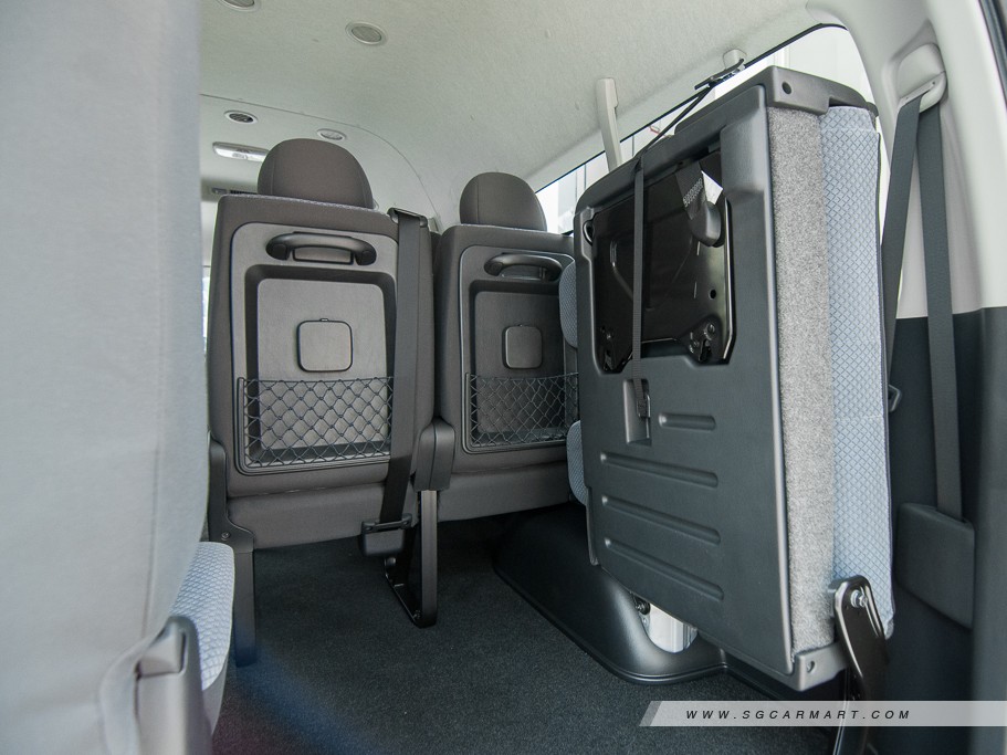 https://i.i-sgcm.com/new_cars/cars/10438/10438_g41