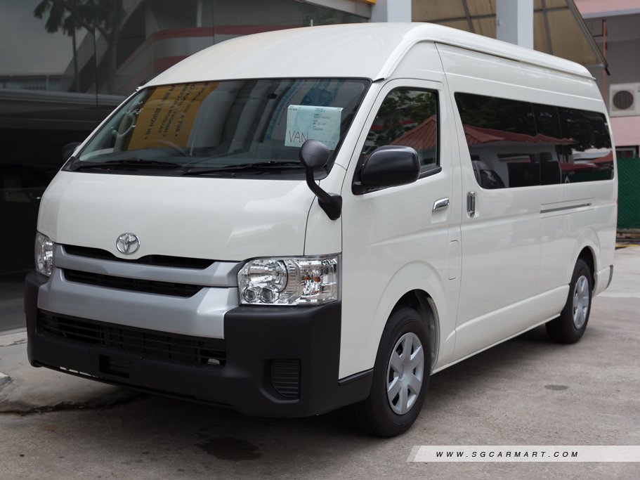 https://i.i-sgcm.com/new_cars/cars/10438/10438_g43