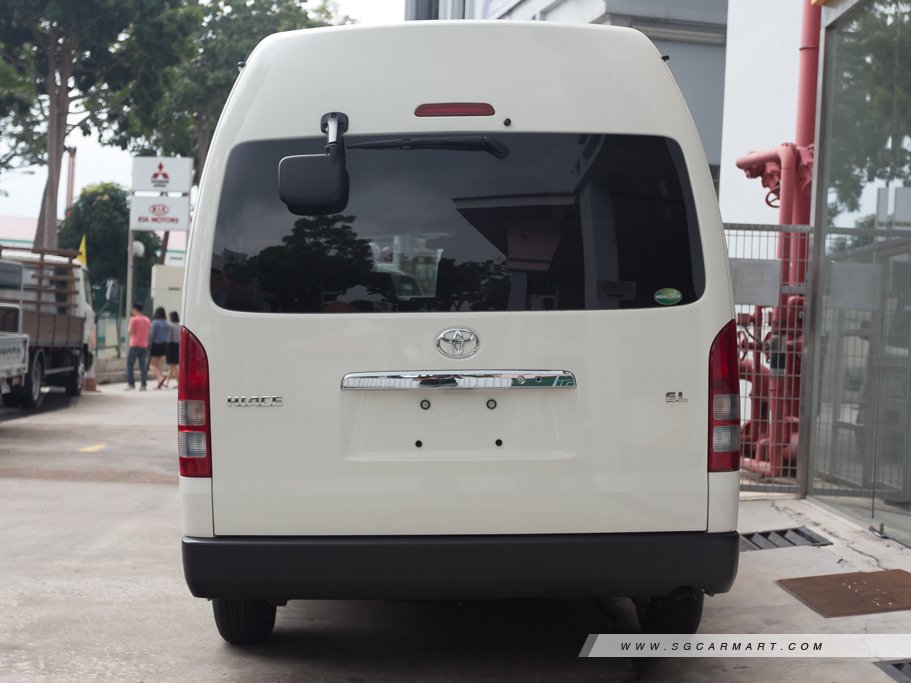 https://i.i-sgcm.com/new_cars/cars/10438/10438_g47
