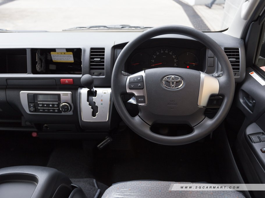 https://i.i-sgcm.com/new_cars/cars/10438/10438_g55