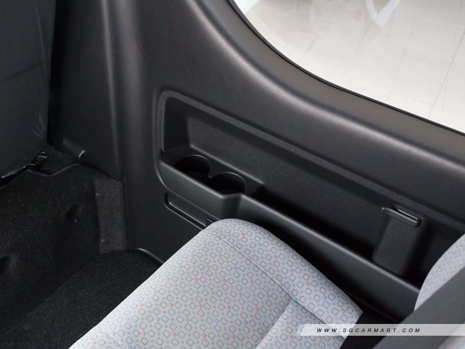https://i.i-sgcm.com/new_cars/cars/10438/10438_g60