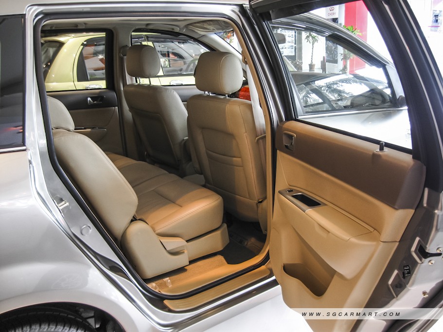 https://i.i-sgcm.com/new_cars/cars/10442/10442_g10