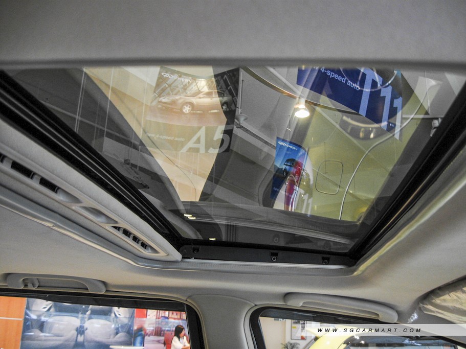 https://i.i-sgcm.com/new_cars/cars/10442/10442_g16