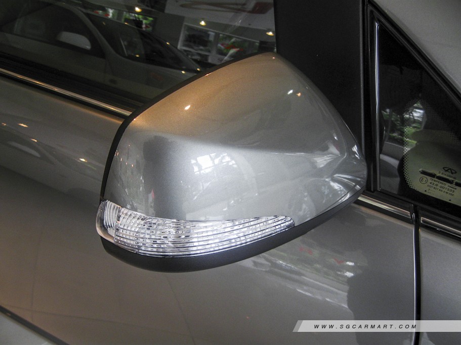 https://i.i-sgcm.com/new_cars/cars/10442/10442_g7