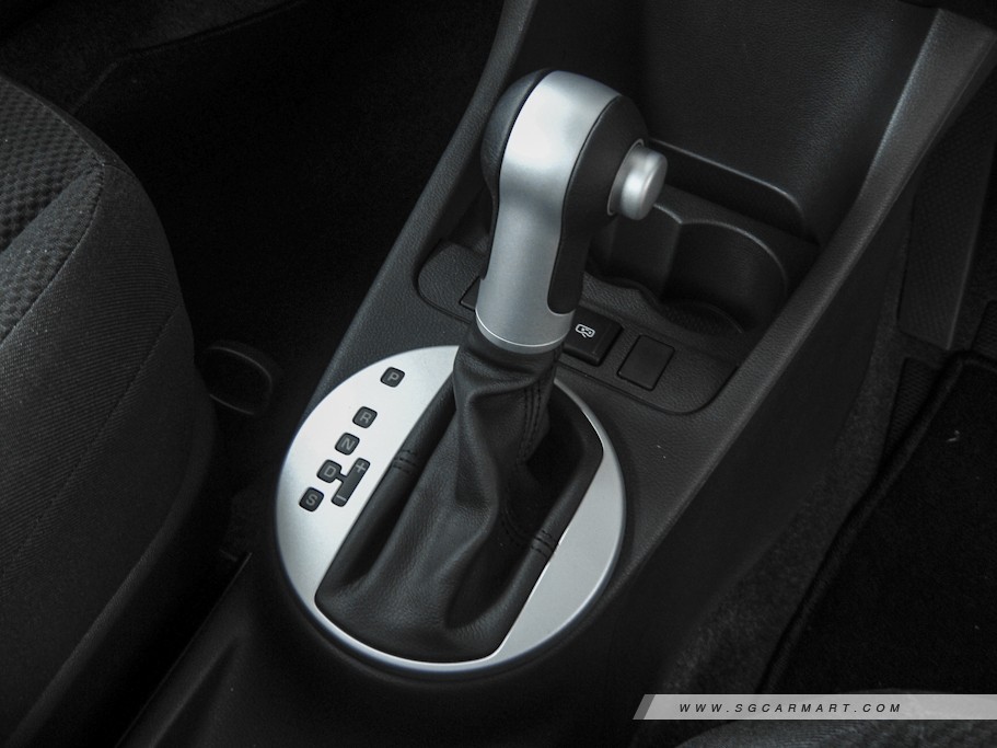 https://i.i-sgcm.com/new_cars/cars/10445/10445_g11