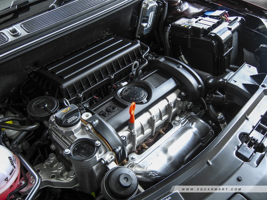https://i.i-sgcm.com/new_cars/cars/10445/10445_g15