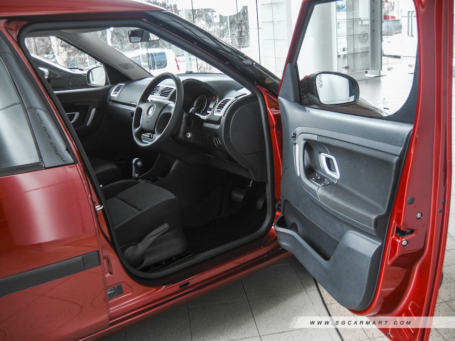 https://i.i-sgcm.com/new_cars/cars/10445/10445_g6