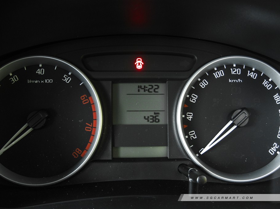 https://i.i-sgcm.com/new_cars/cars/10445/10445_g9