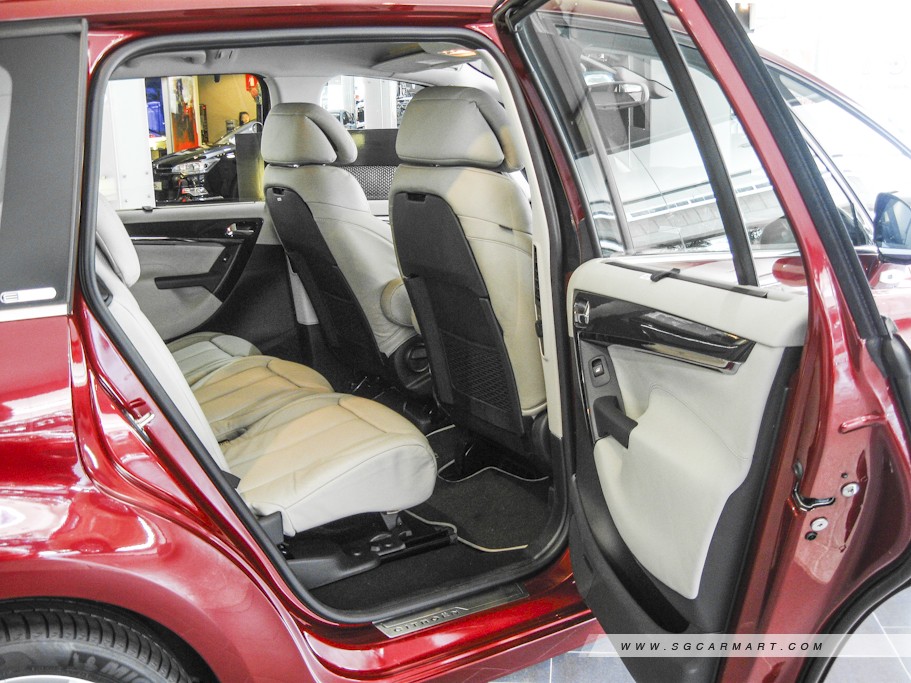 https://i.i-sgcm.com/new_cars/cars/10450/10450_g10