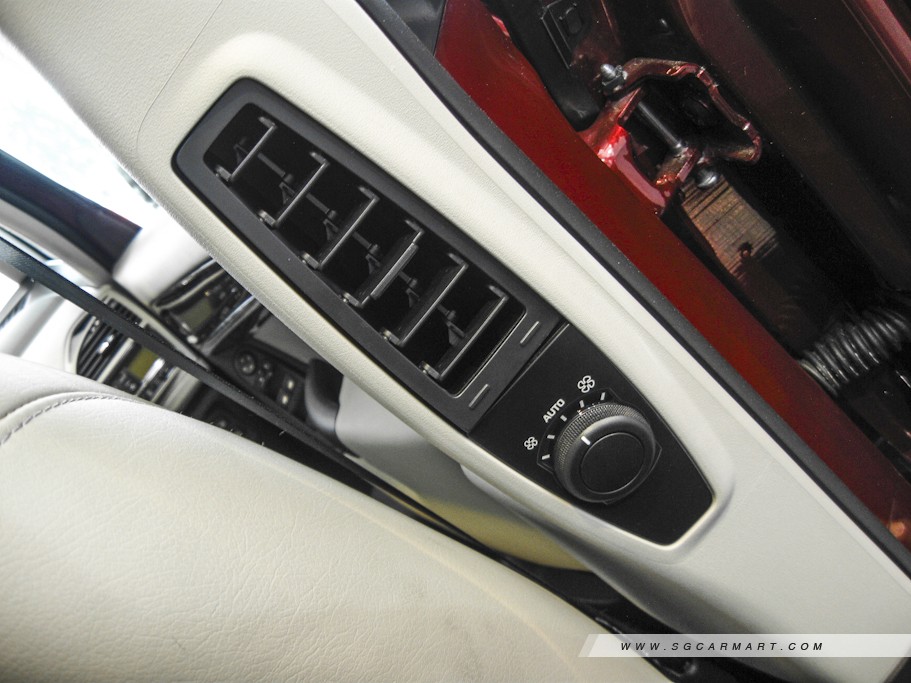 https://i.i-sgcm.com/new_cars/cars/10450/10450_g18