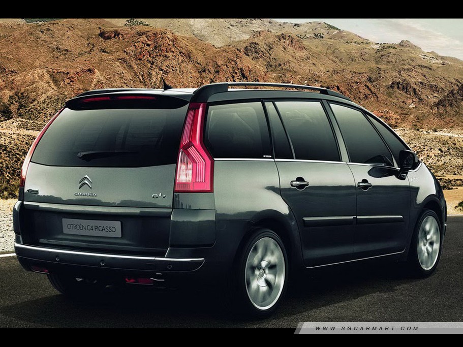 https://i.i-sgcm.com/new_cars/cars/10450/10450_g22