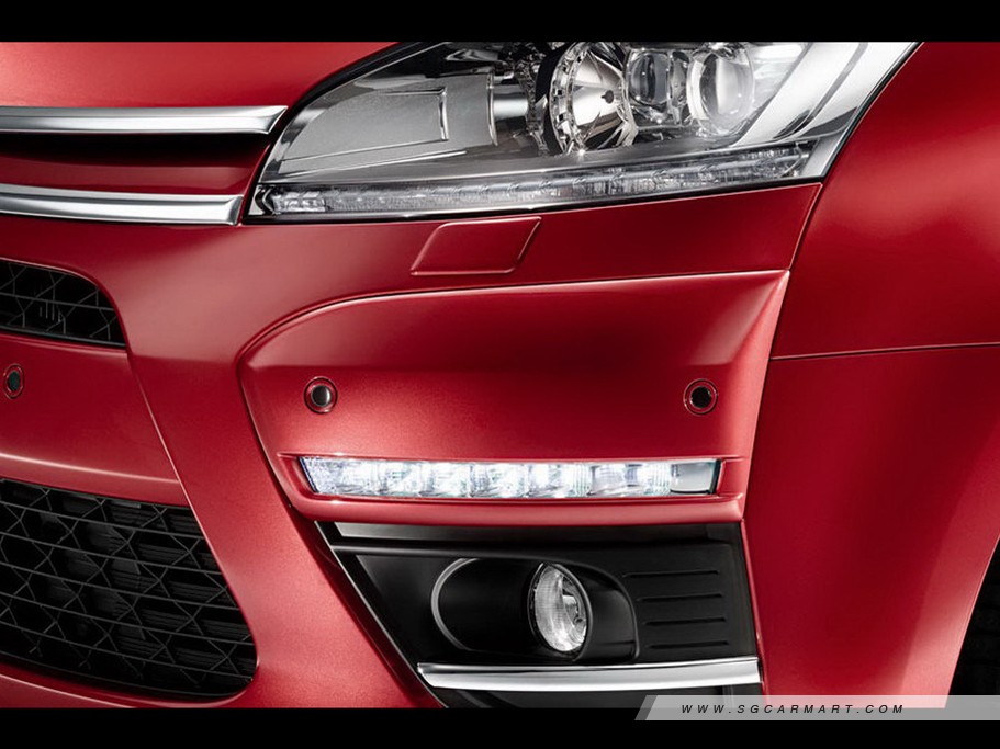 https://i.i-sgcm.com/new_cars/cars/10450/10450_g23