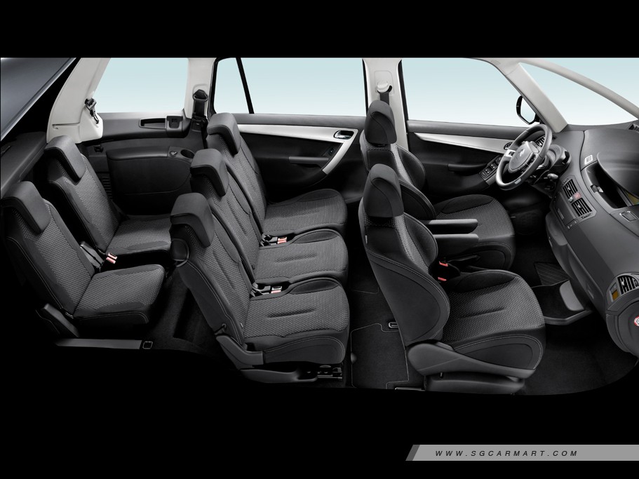 https://i.i-sgcm.com/new_cars/cars/10450/10450_g29