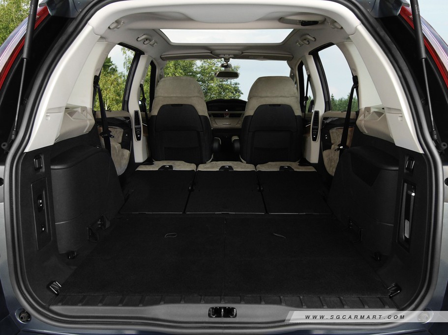 https://i.i-sgcm.com/new_cars/cars/10450/10450_g32