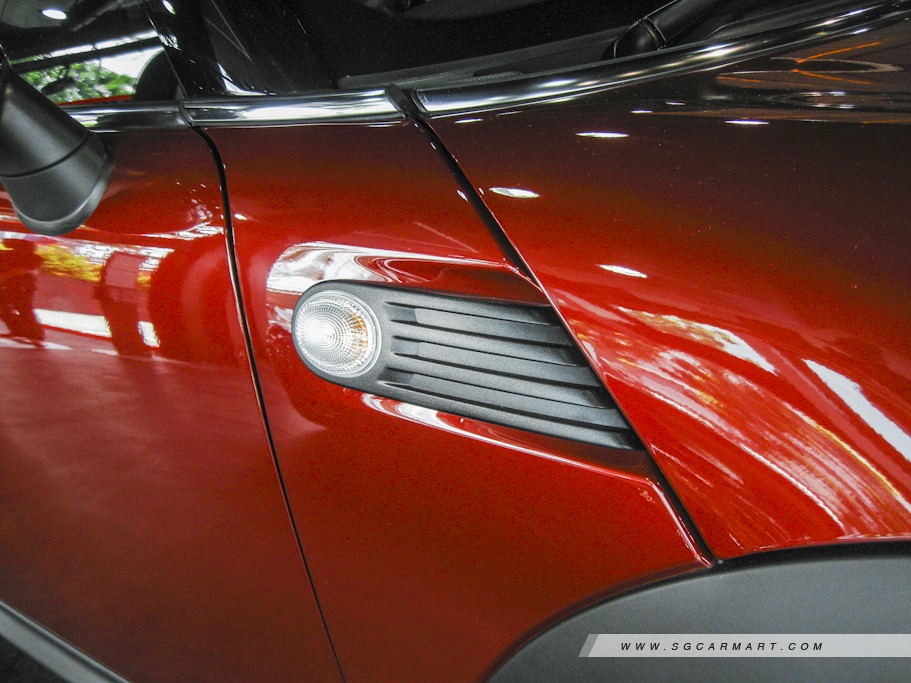 https://i.i-sgcm.com/new_cars/cars/10456/10456_g44