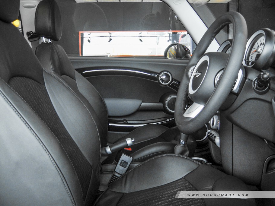 https://i.i-sgcm.com/new_cars/cars/10456/10456_g48