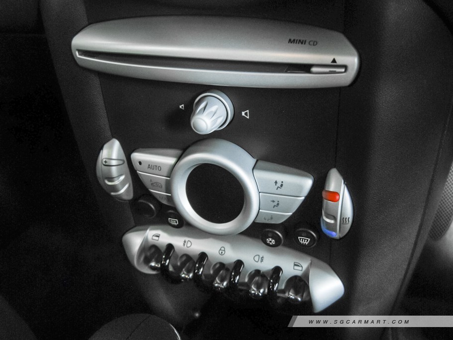https://i.i-sgcm.com/new_cars/cars/10456/10456_g52