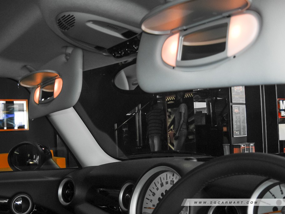 https://i.i-sgcm.com/new_cars/cars/10456/10456_g54