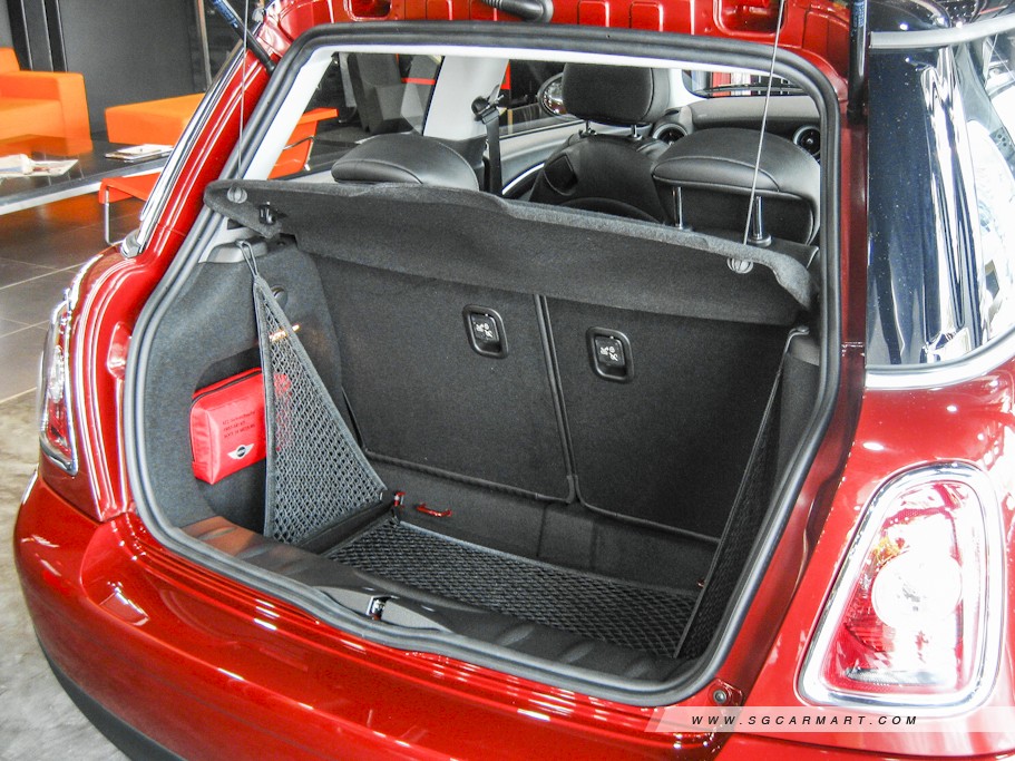 https://i.i-sgcm.com/new_cars/cars/10456/10456_g55