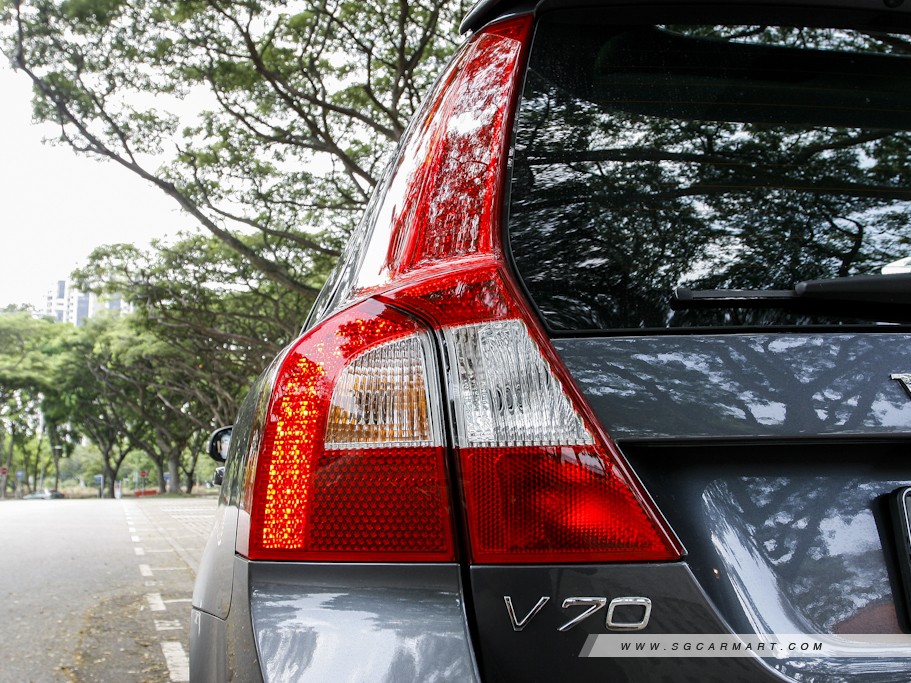 https://i.i-sgcm.com/new_cars/cars/10480/10480_g10