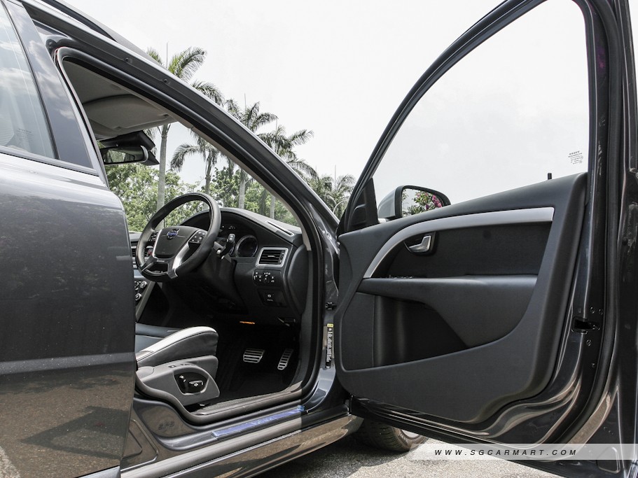 https://i.i-sgcm.com/new_cars/cars/10480/10480_g14
