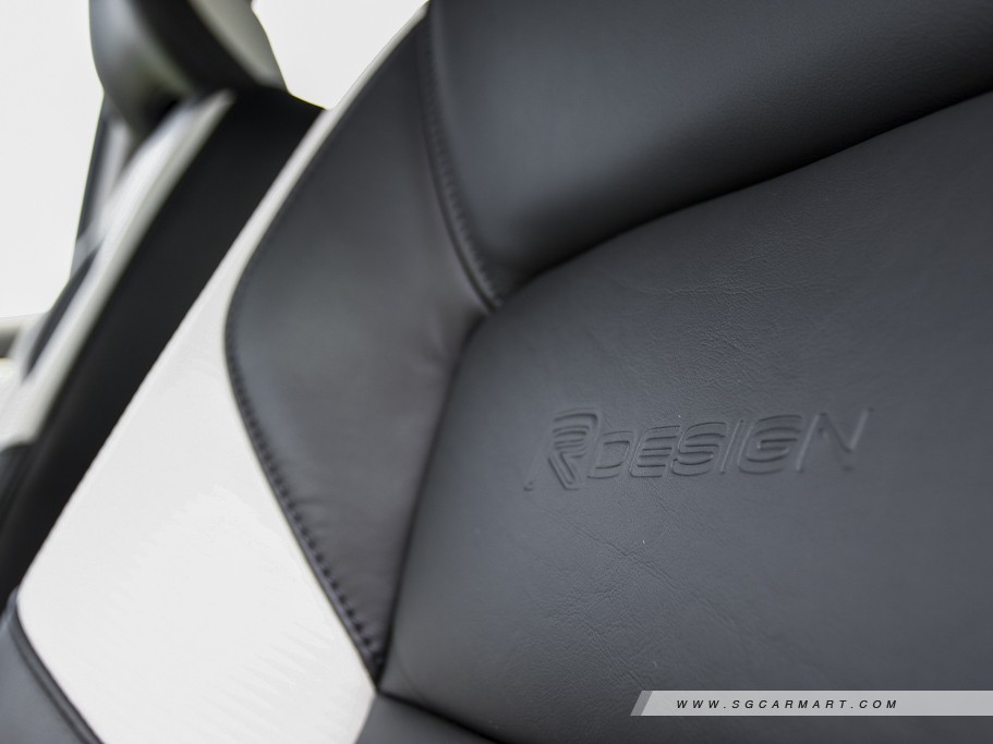 https://i.i-sgcm.com/new_cars/cars/10480/10480_g16
