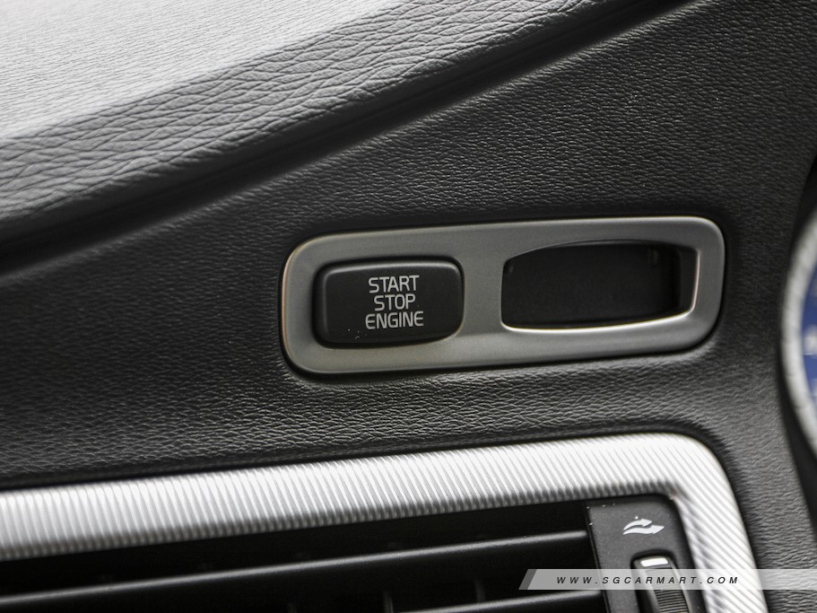 https://i.i-sgcm.com/new_cars/cars/10480/10480_g24