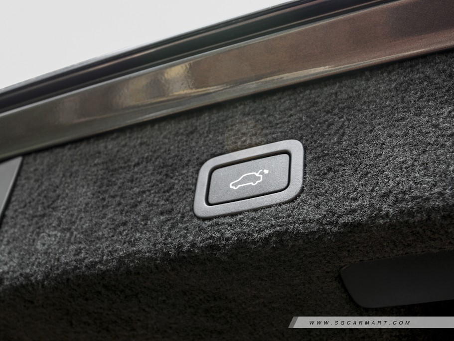 https://i.i-sgcm.com/new_cars/cars/10480/10480_g29