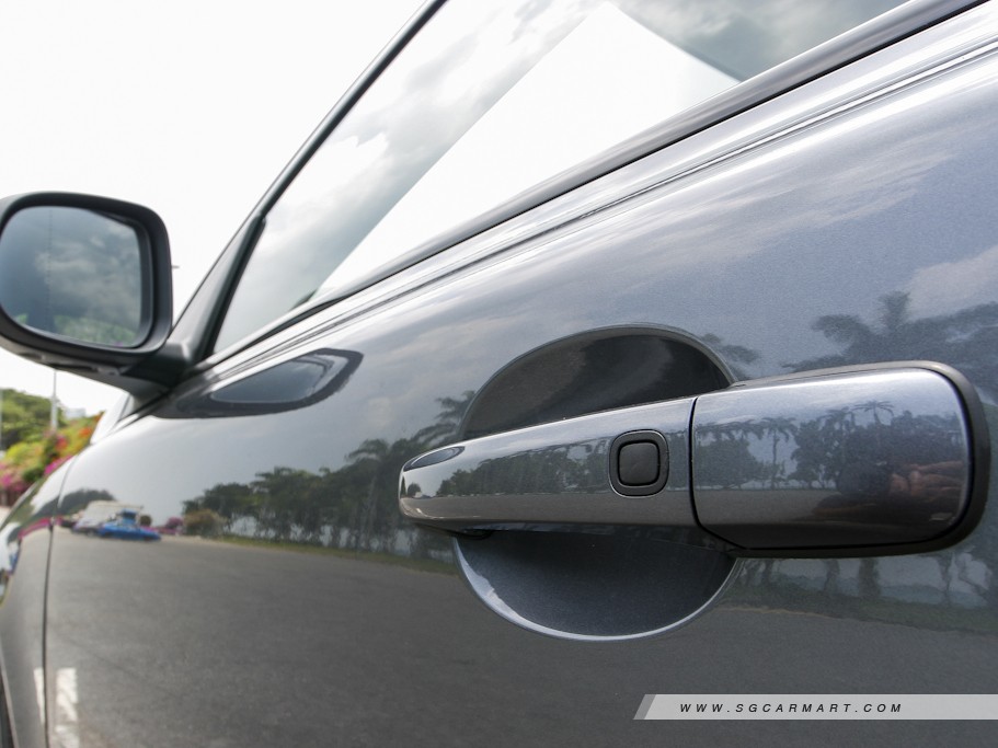 https://i.i-sgcm.com/new_cars/cars/10480/10480_g9