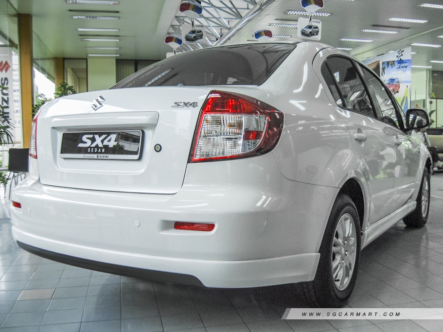 https://i.i-sgcm.com/new_cars/cars/10488/10488_g30