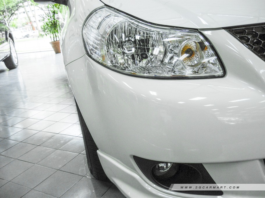 https://i.i-sgcm.com/new_cars/cars/10488/10488_g31