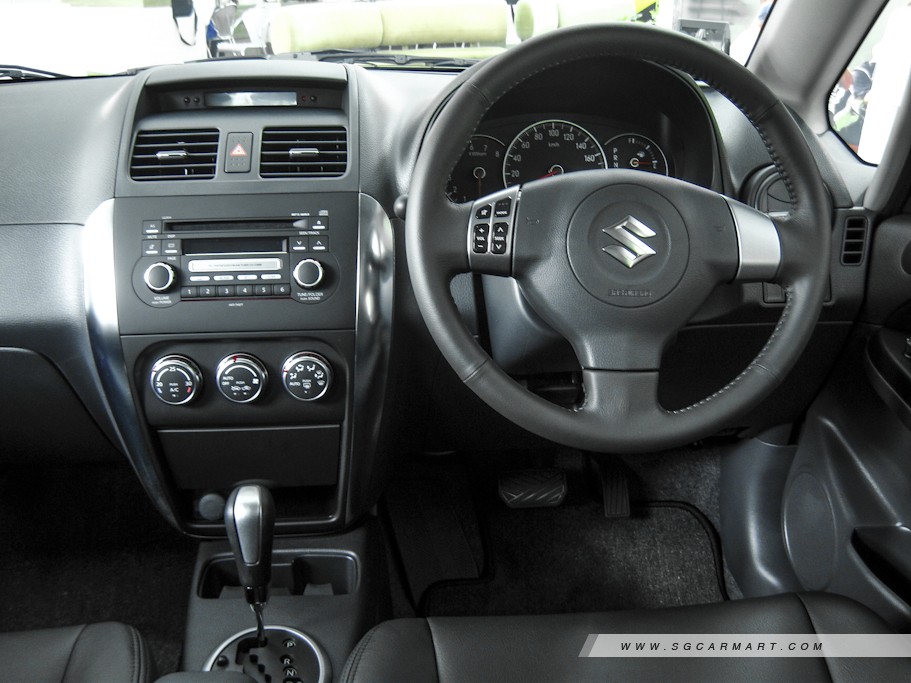 https://i.i-sgcm.com/new_cars/cars/10488/10488_g39