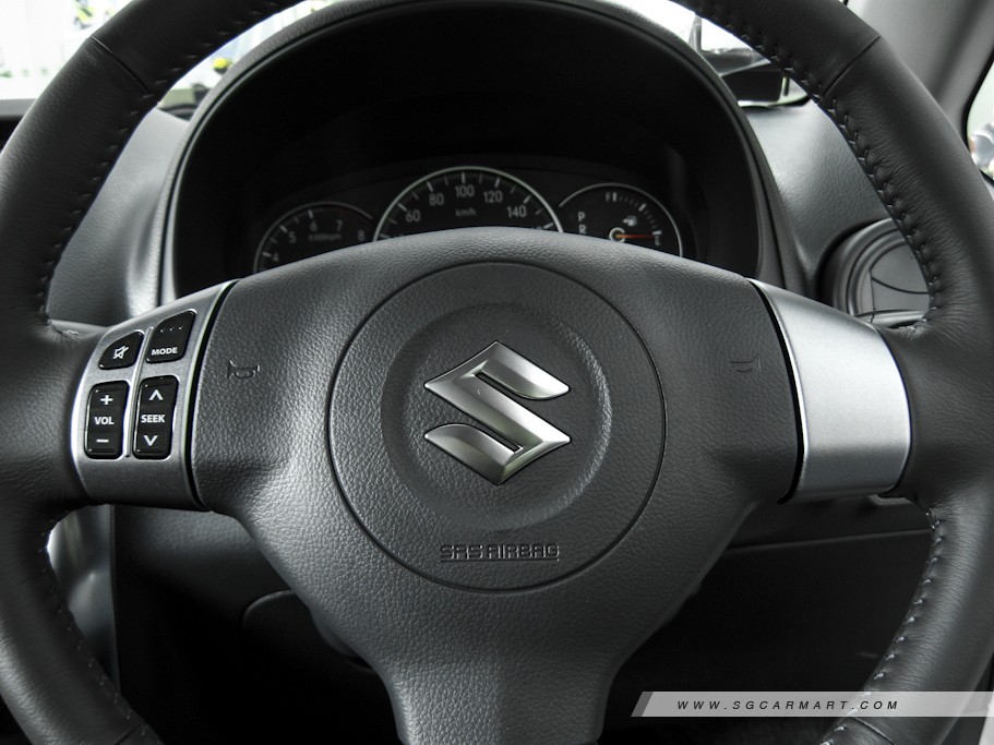 https://i.i-sgcm.com/new_cars/cars/10488/10488_g40