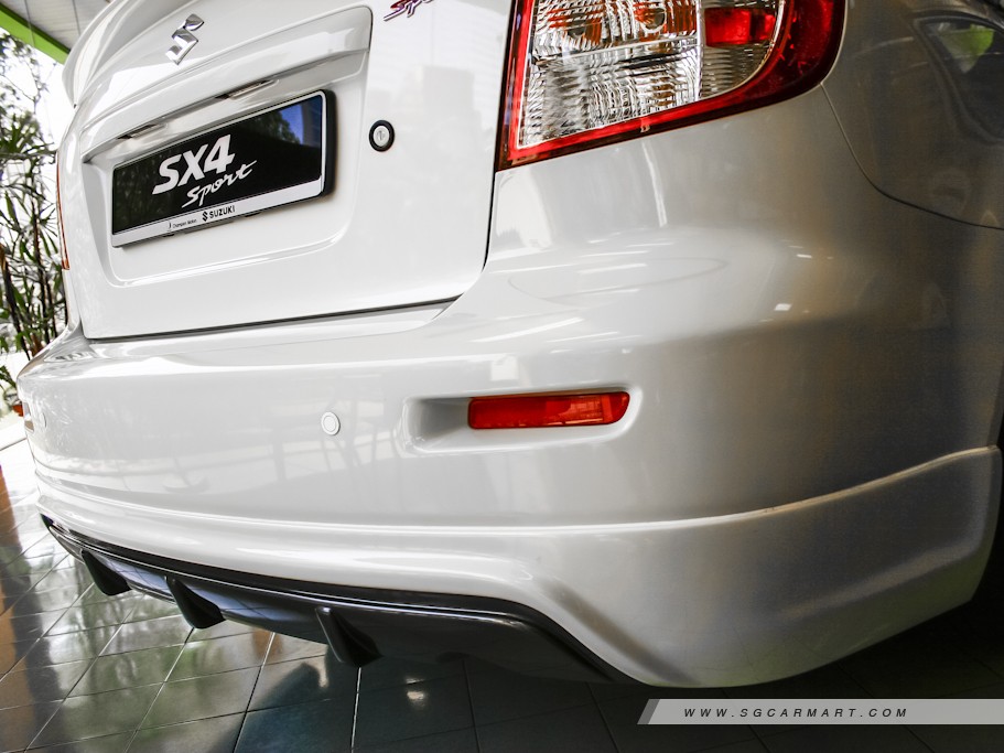 https://i.i-sgcm.com/new_cars/cars/10488/10488_g48