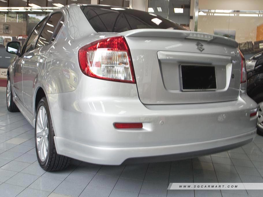 https://i.i-sgcm.com/new_cars/cars/10488/10488_g54