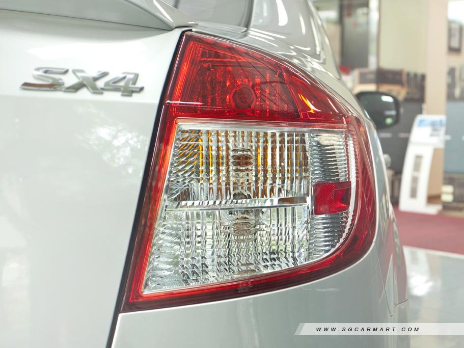 https://i.i-sgcm.com/new_cars/cars/10488/10488_g61