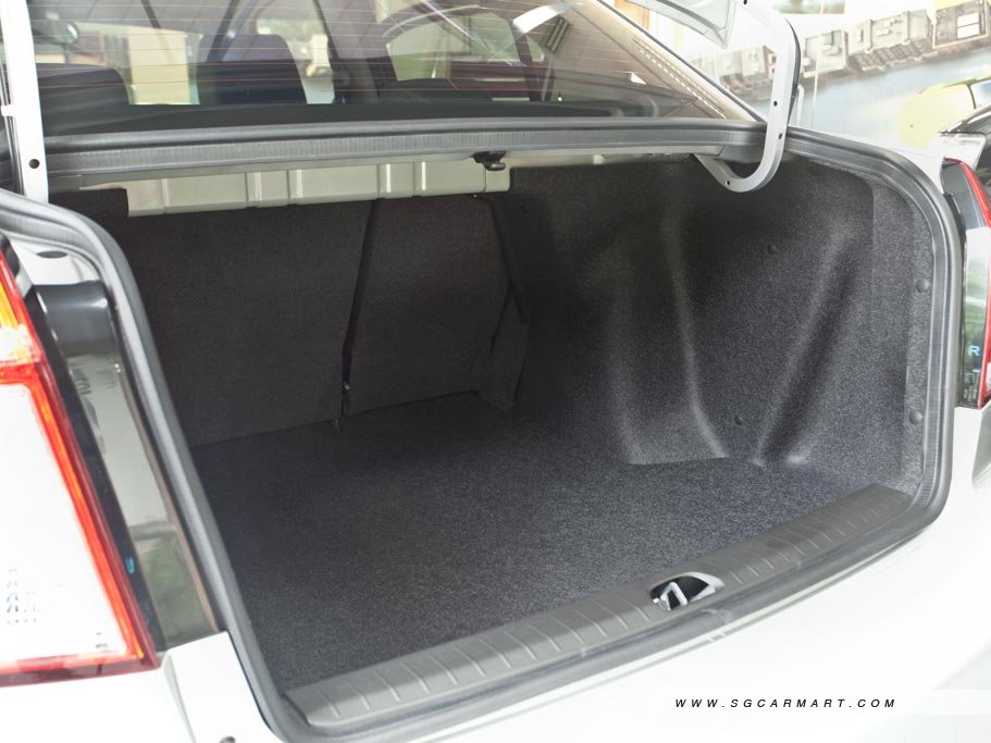 https://i.i-sgcm.com/new_cars/cars/10488/10488_g79